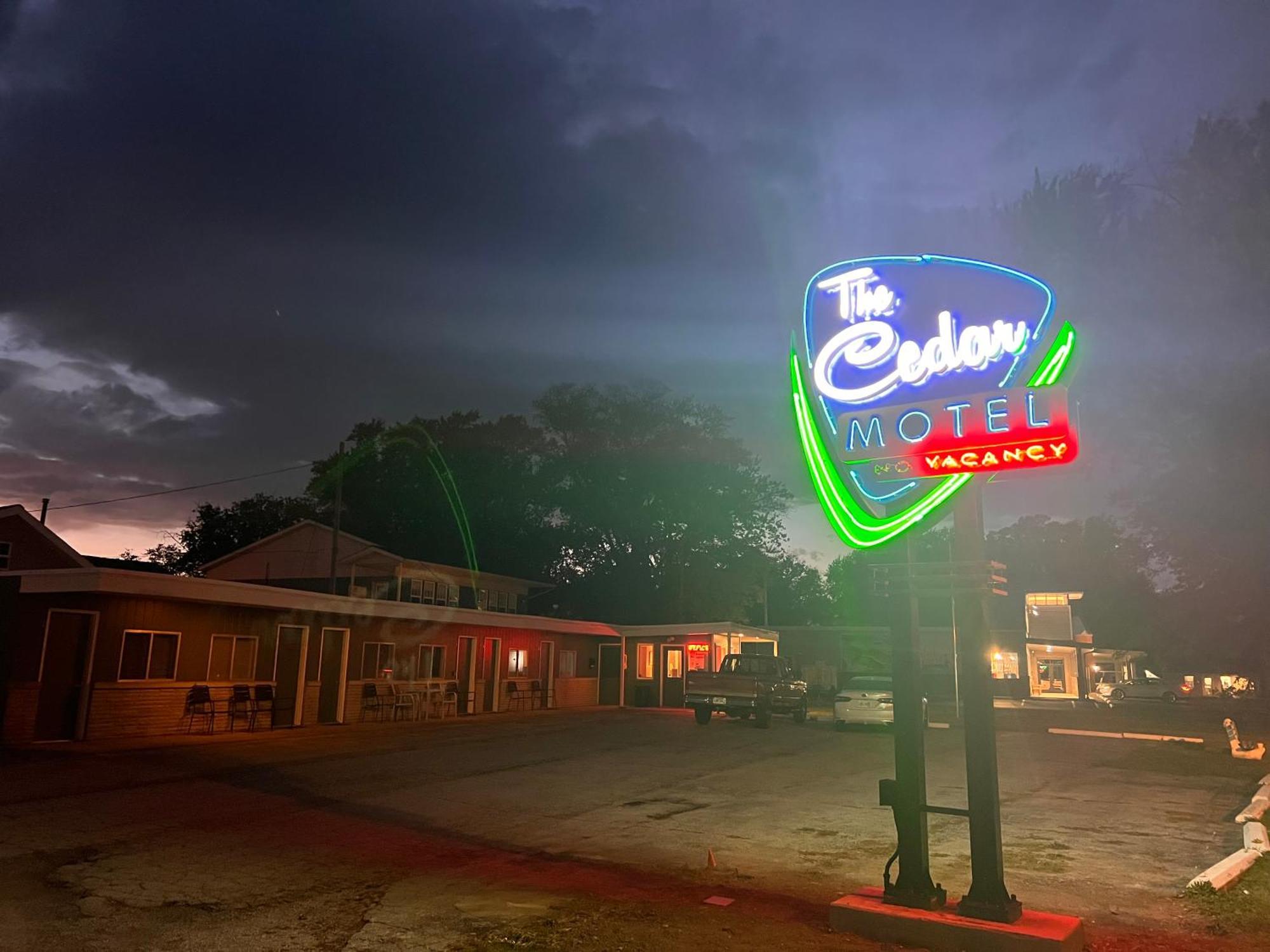 The Cedar Motel Sandusky Zewnętrze zdjęcie